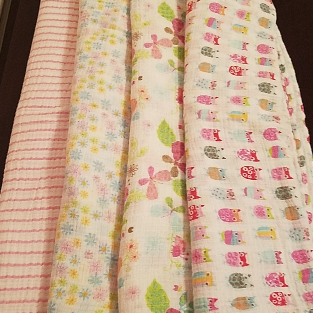 4 Aden + Anais Muslin baby Swaddle blankets